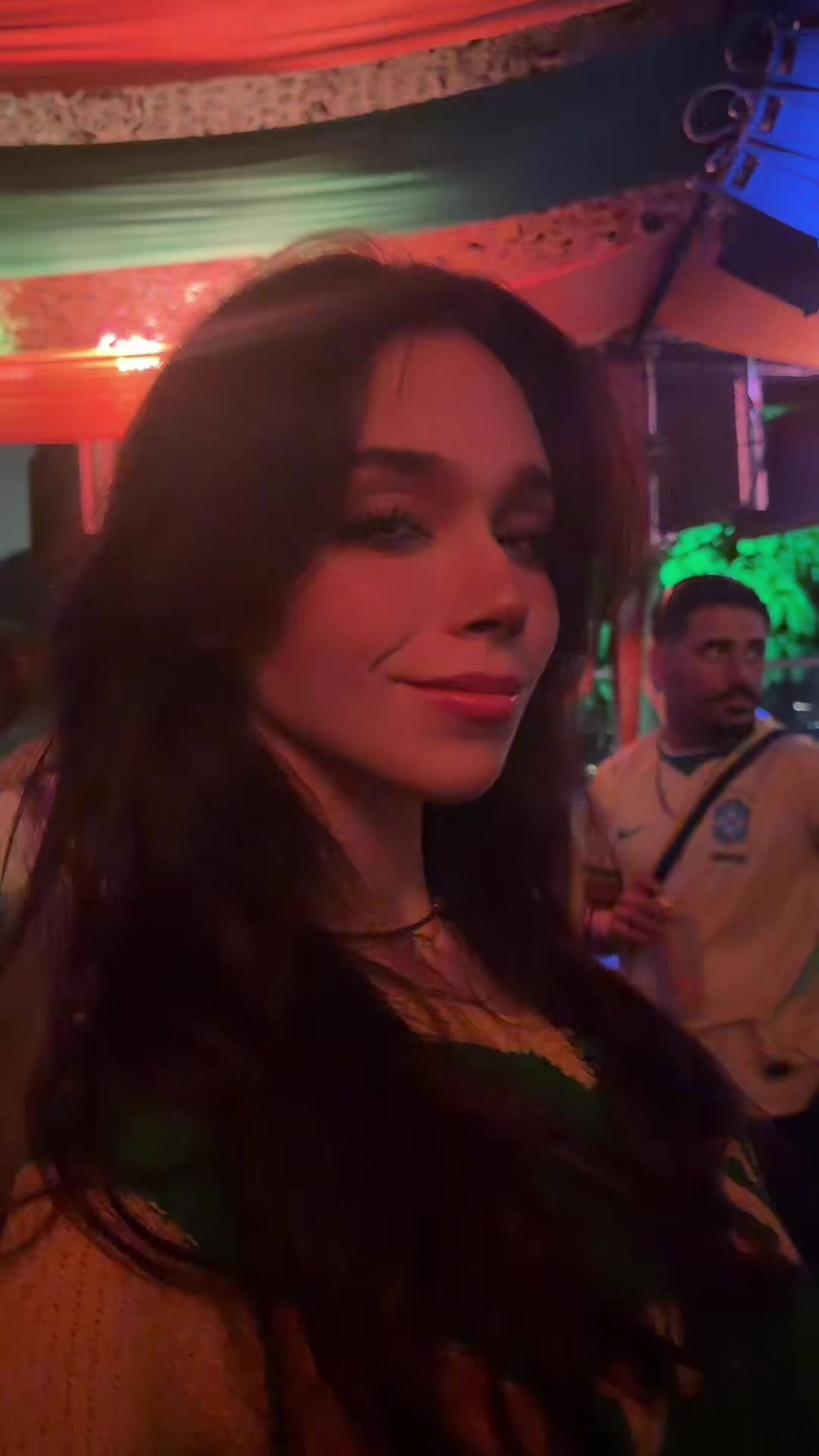 @Cat Dantas