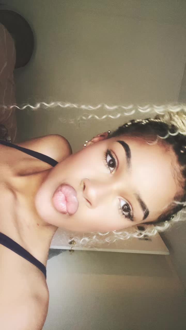 @princessvictoriapeach