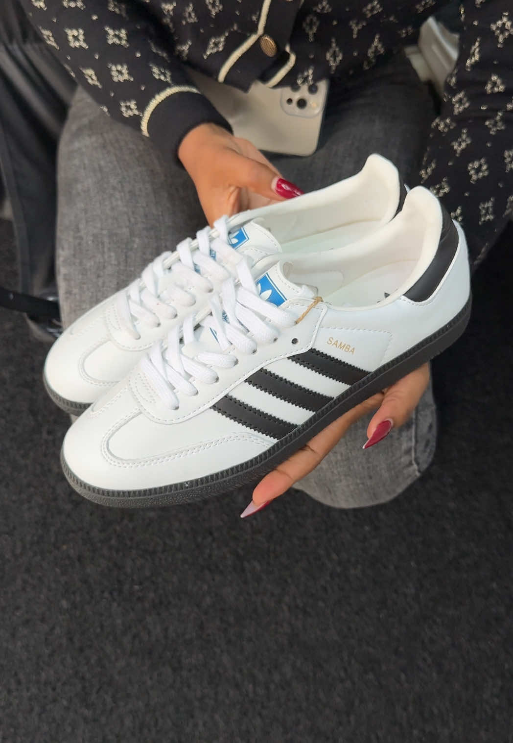 @NAIROBI SNEAKERS™️