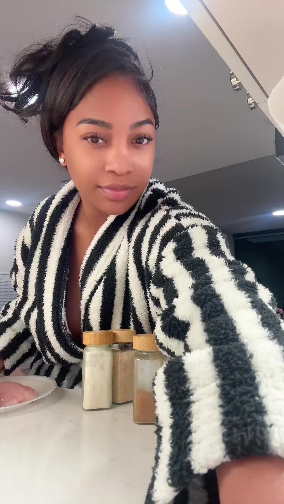 @Howyallfindingme01