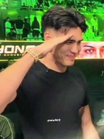 @AK👑