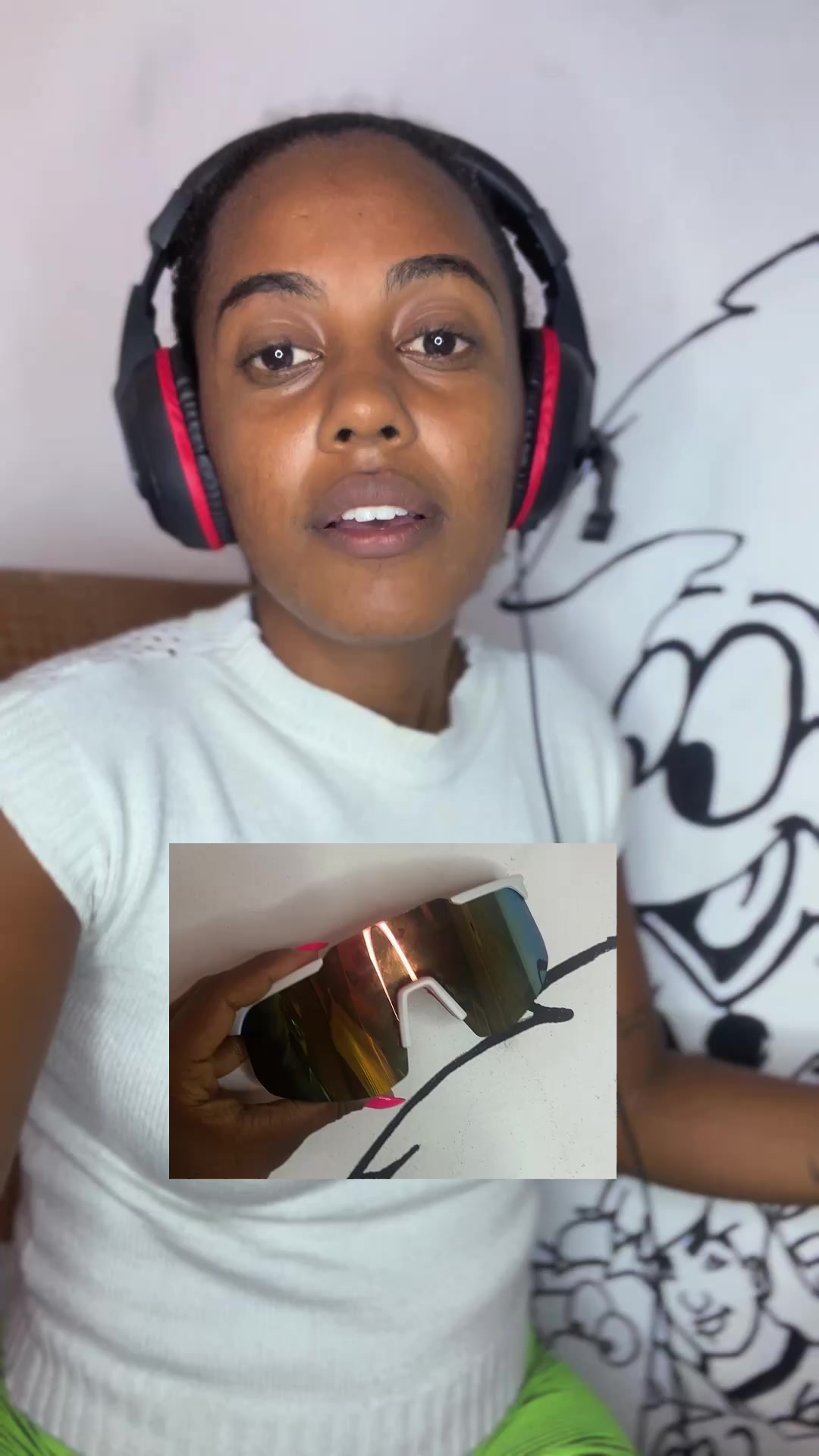 @laricoellho_