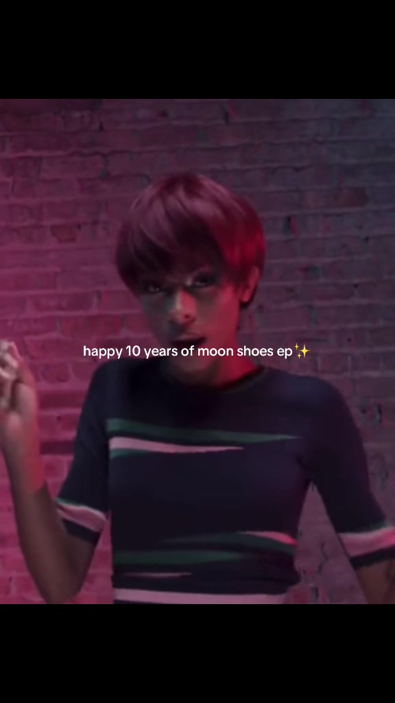 @ravynlenaedaily