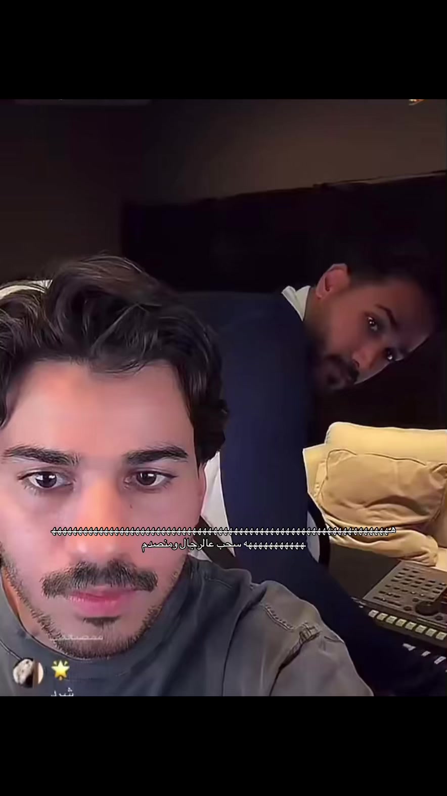 @A R