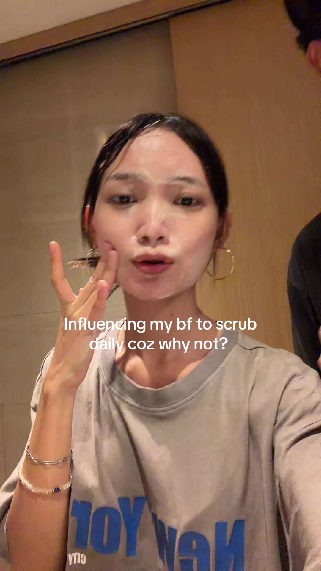 @YORU