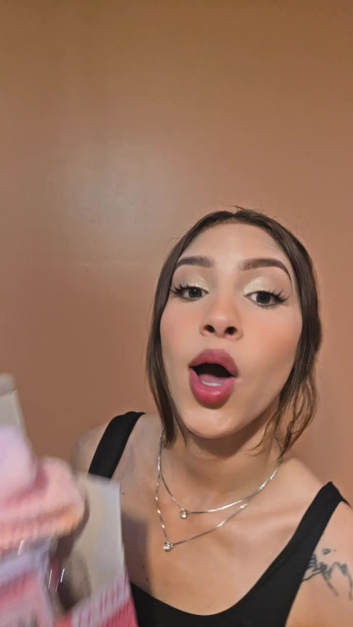 @Nikii920