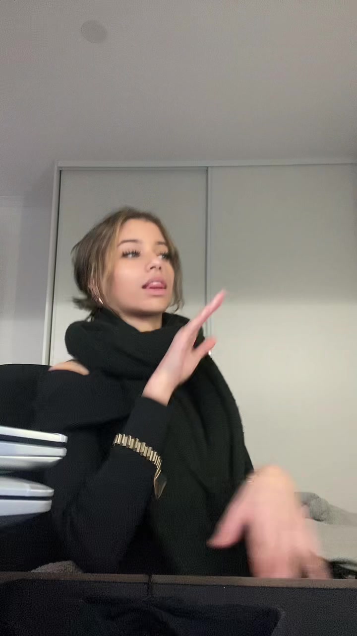 @️