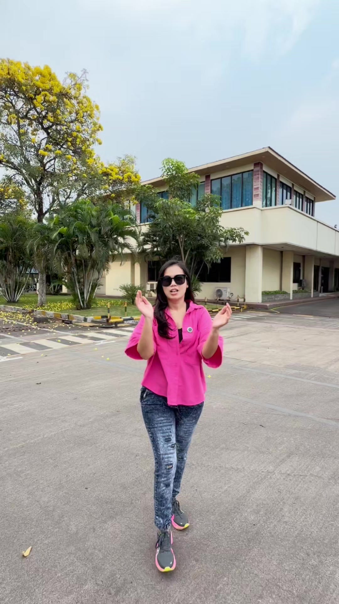 @LILY PROPERTY