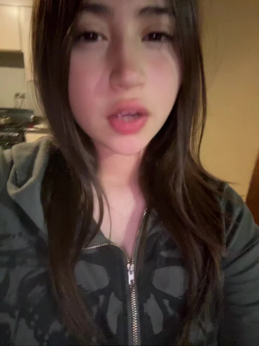 @Auraa