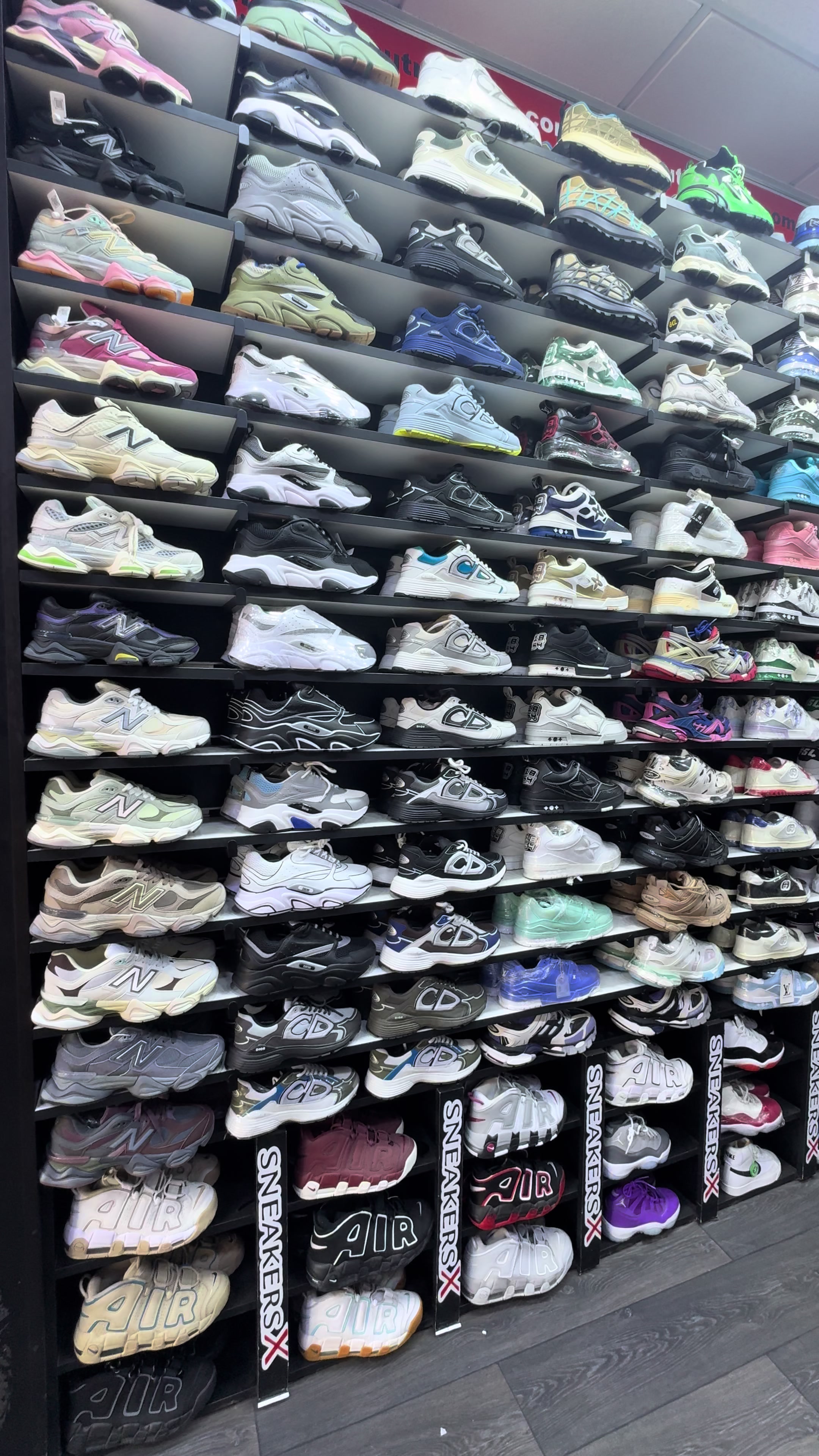 @SneakersX