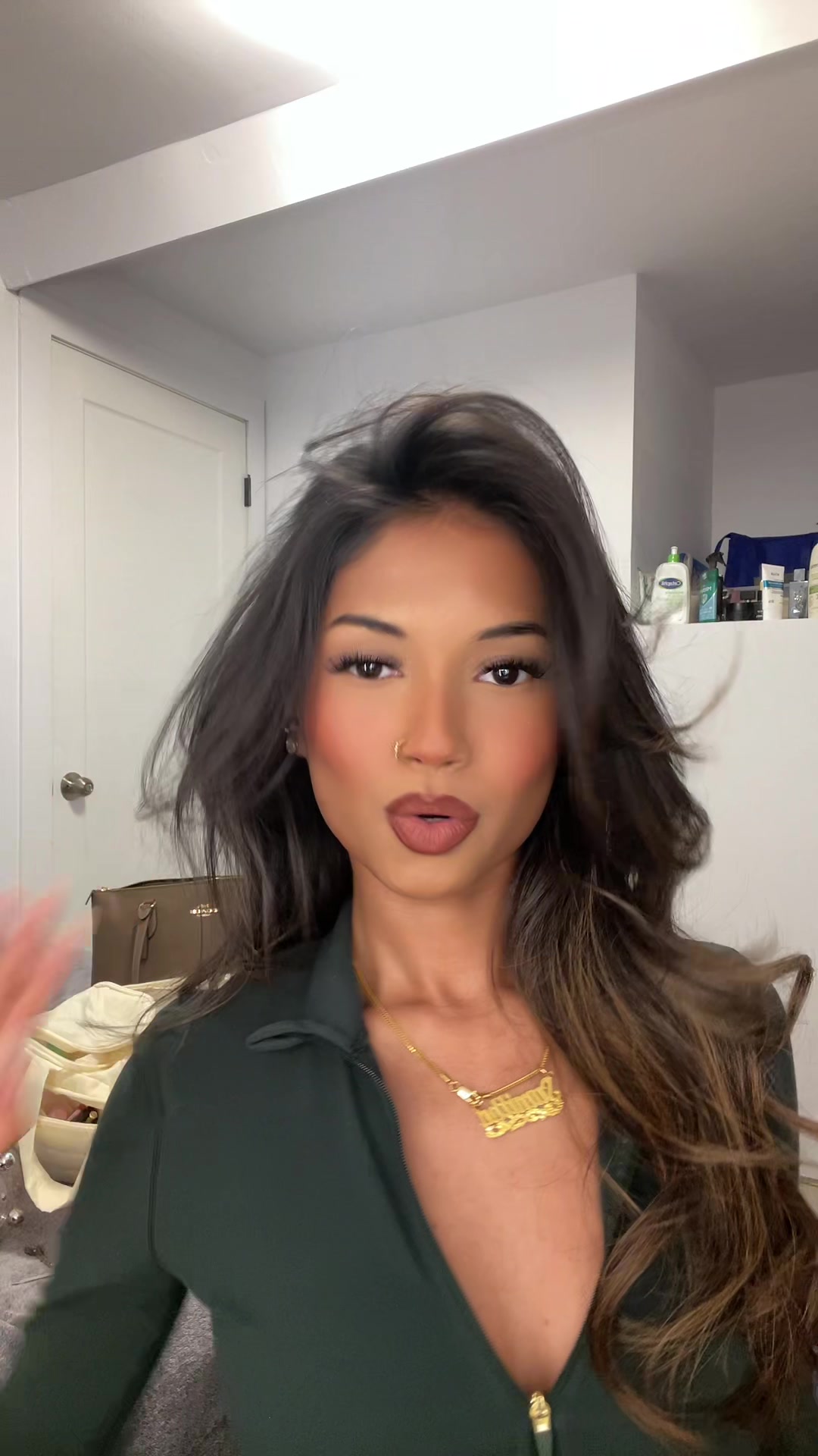 @𝒮