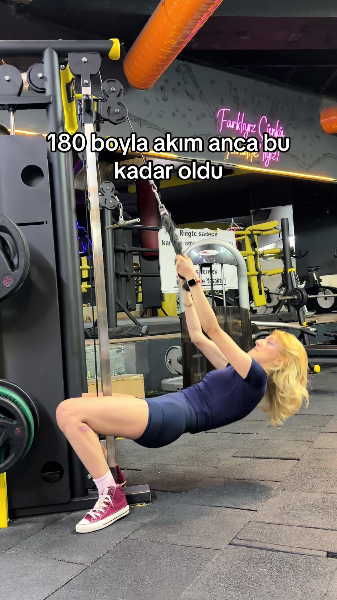@saretanik
