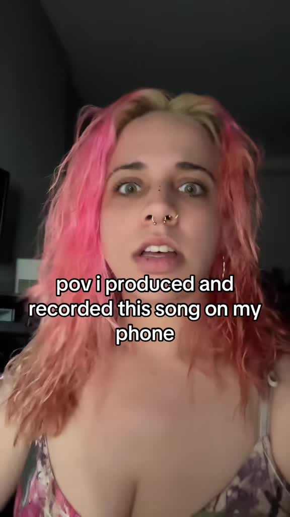 @producer,stream haylixrose♡︎