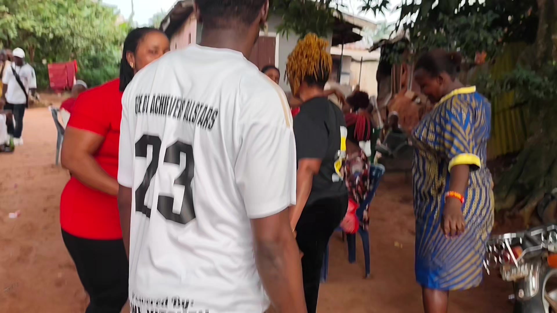 @Isinweke Tv Foundation