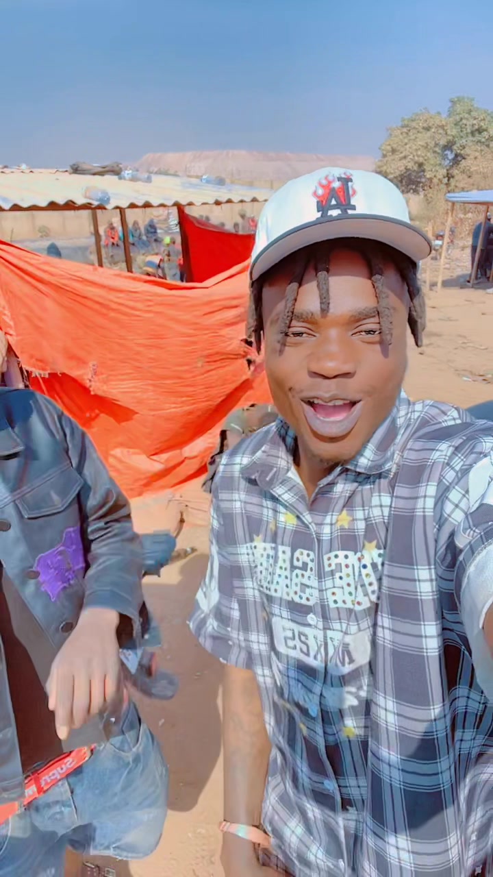 @scatrizan 🇨🇩🇨🇩