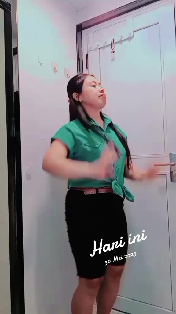 @PUTRI LOVE HANDAYANI