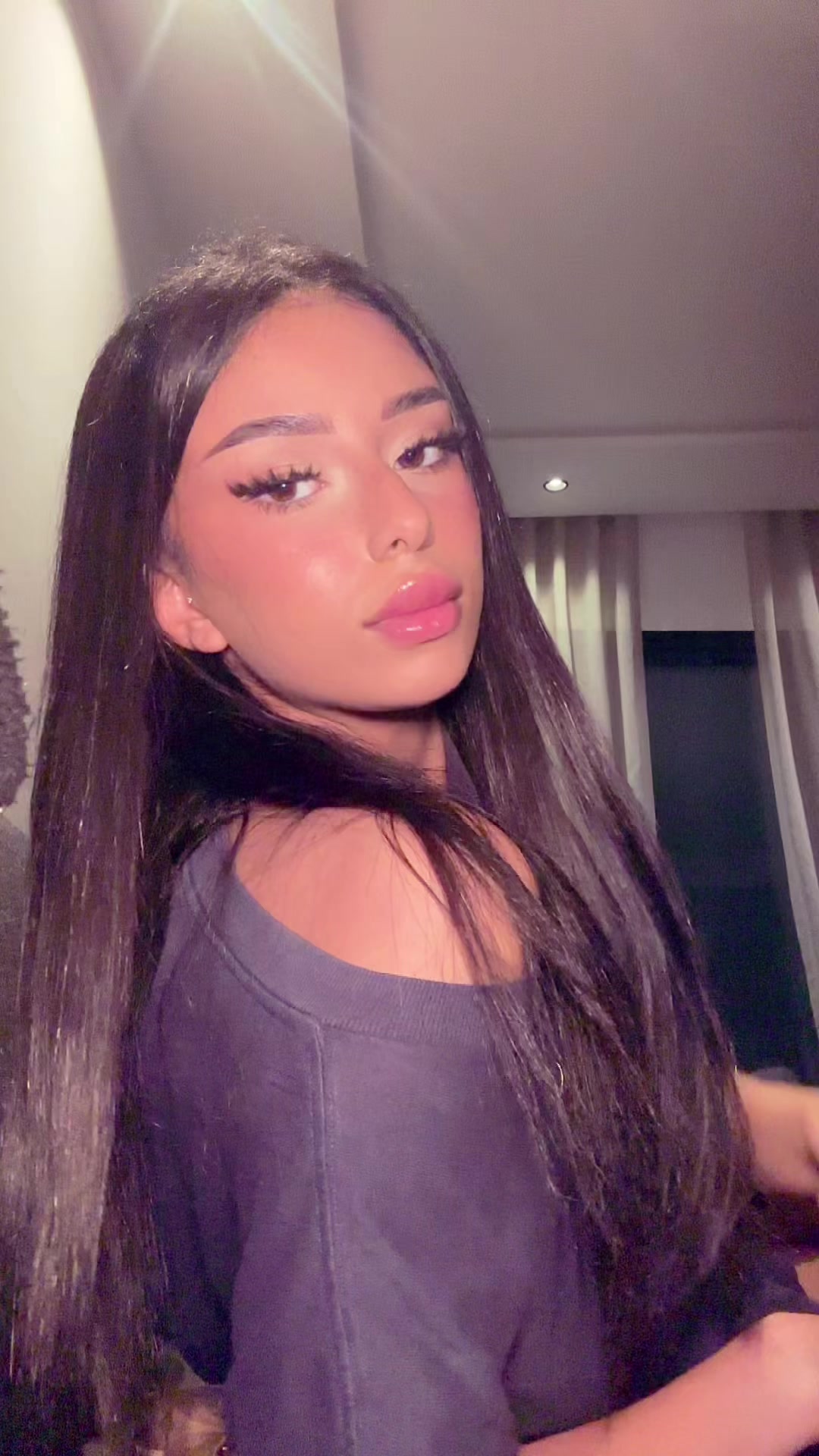 @Sabrina