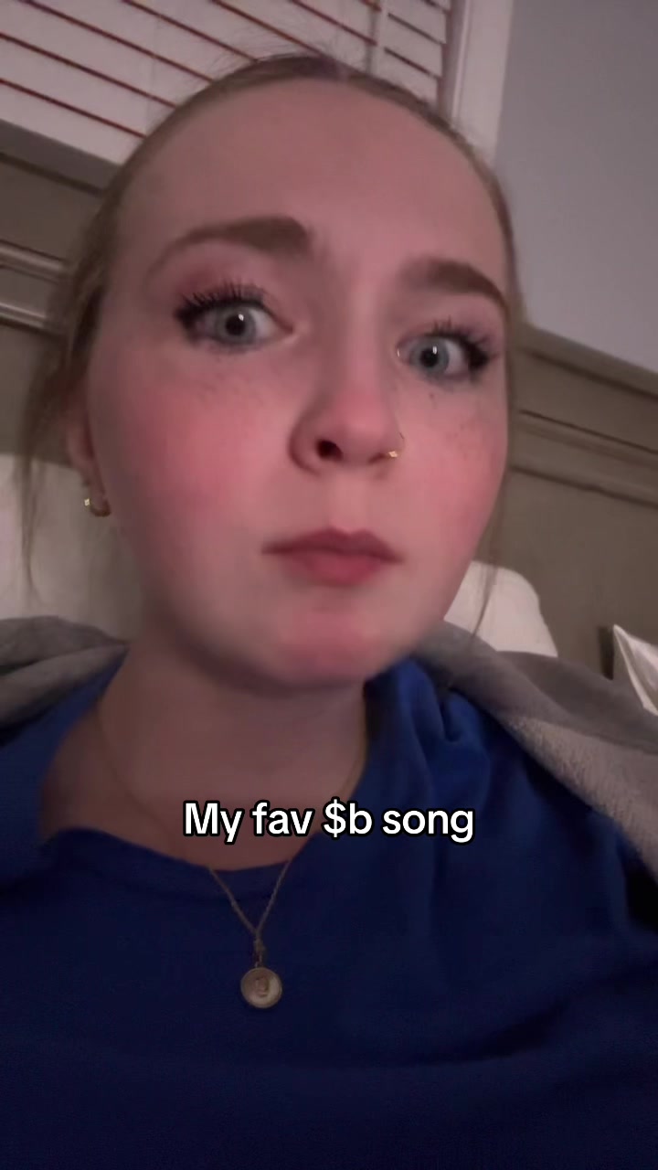 @carly🦨