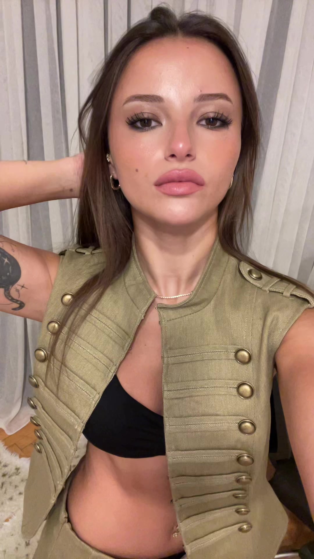 @t