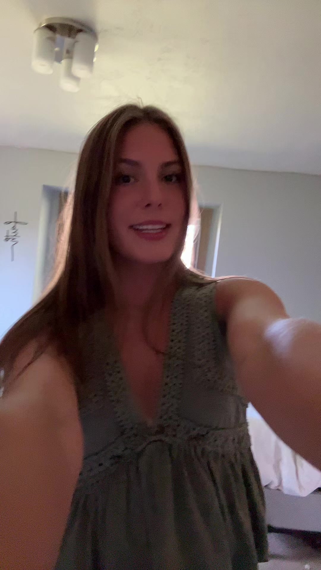 @ella!