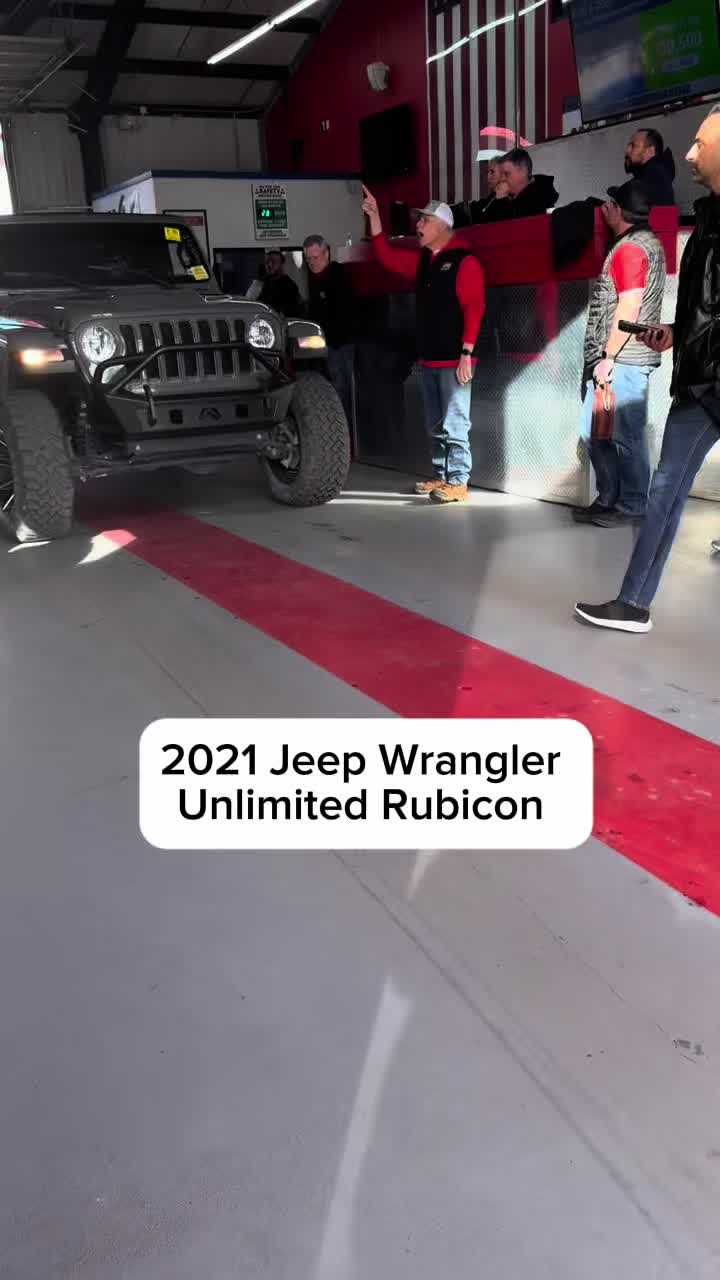 @l.guzman_2003 Luis G