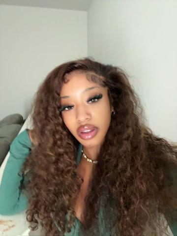 @Adaezeeeee