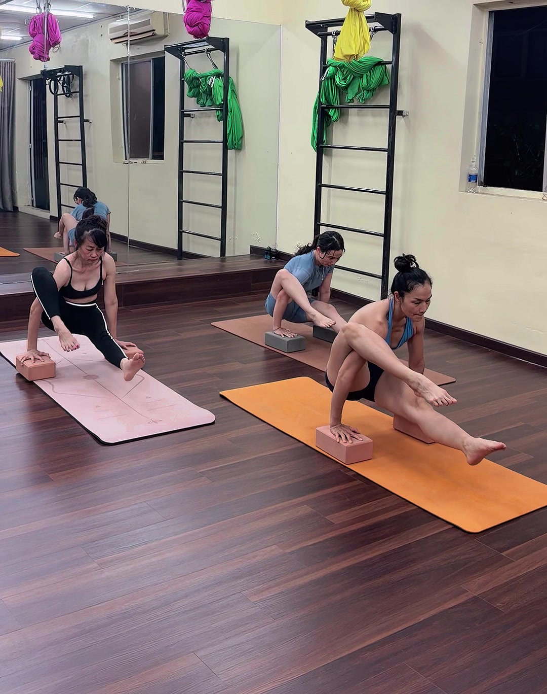 @mynuongyogafitness