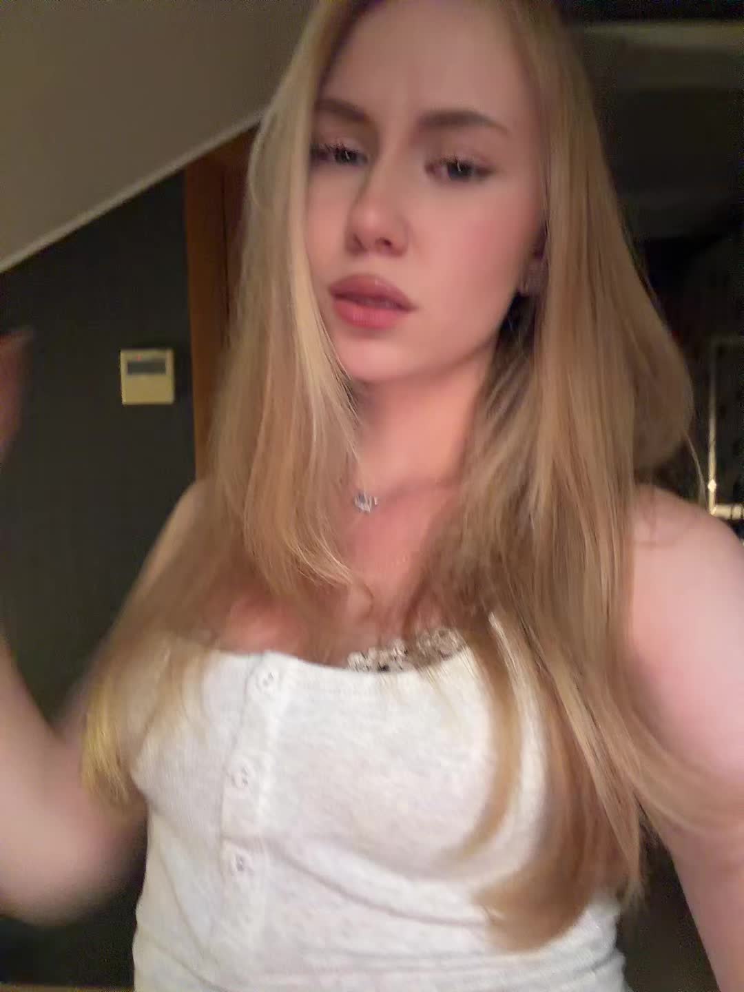 @y🦢