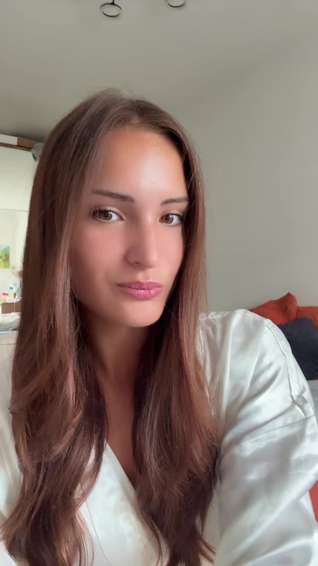 @lauriniy
