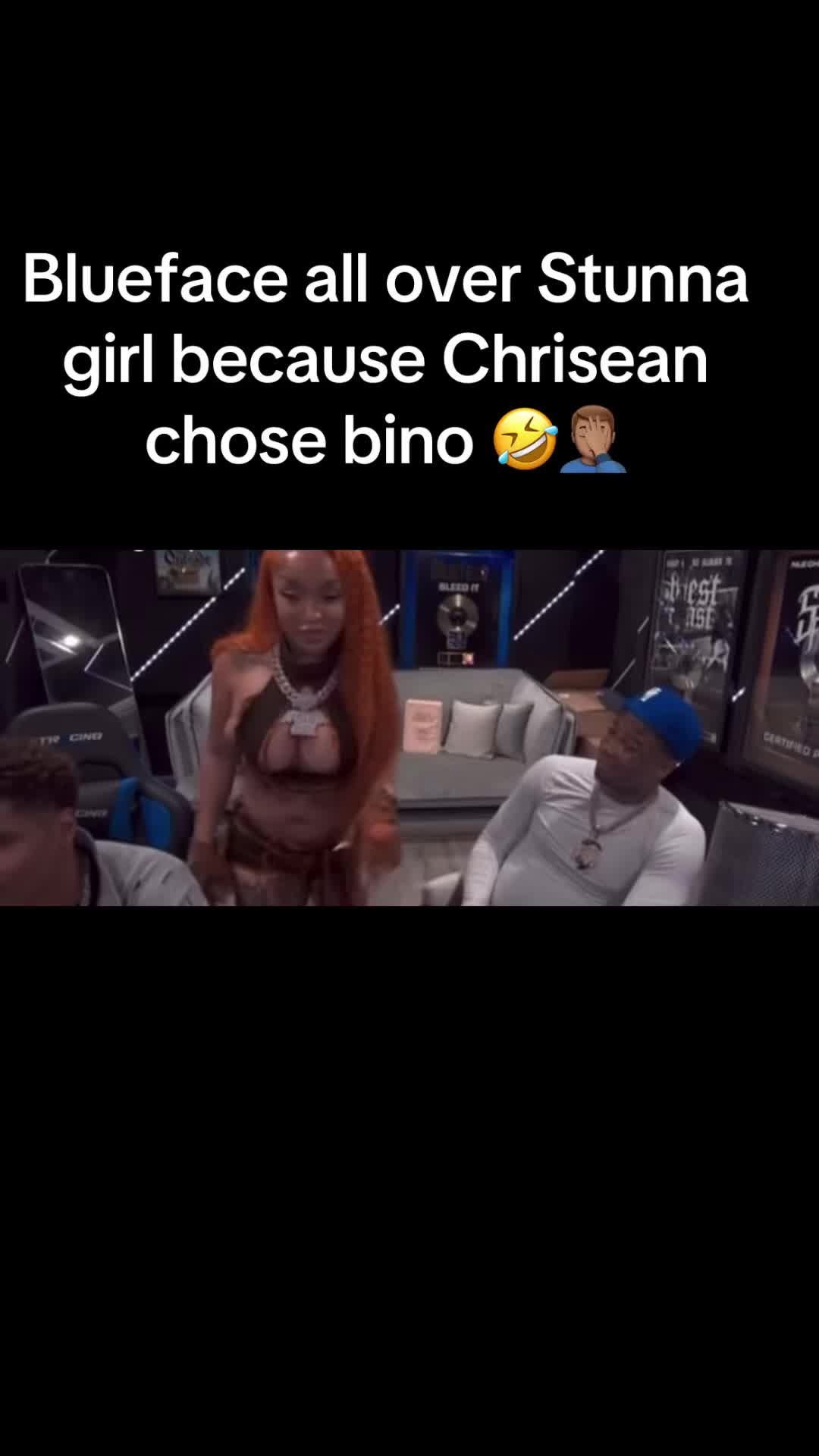 @Clipsofacentury