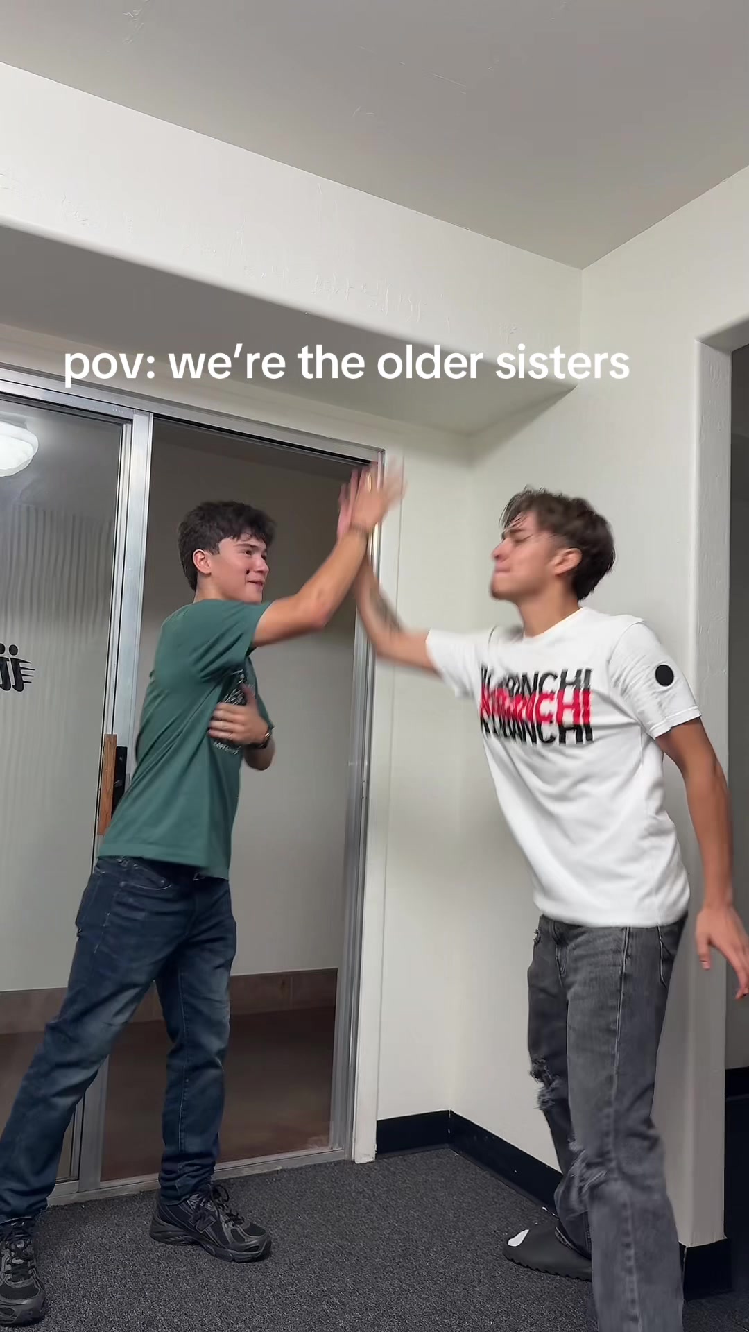 @sleofis