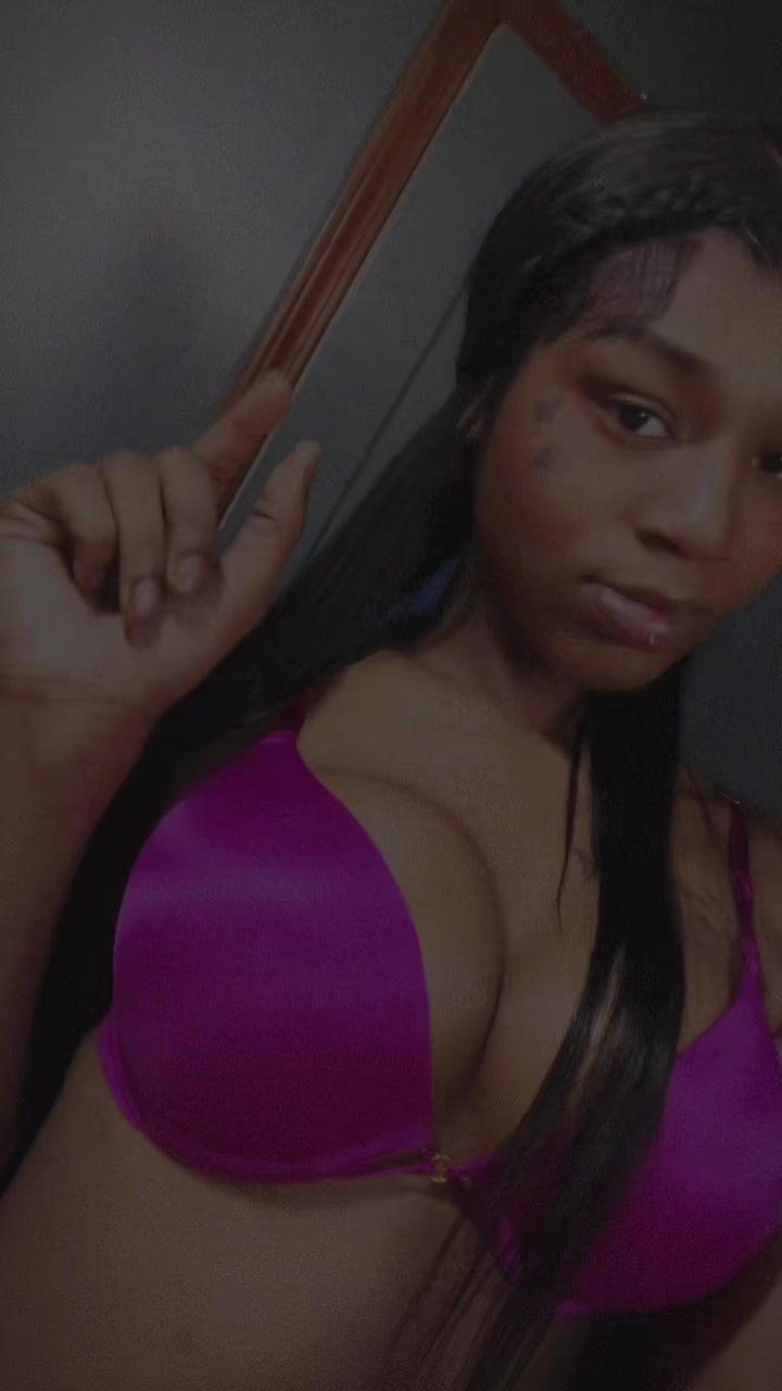 @DESIRAE 🎀