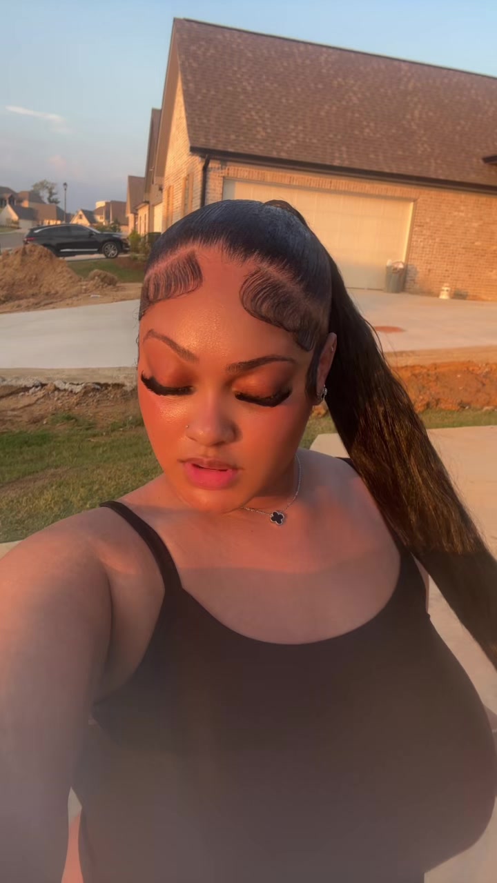 @Zuria.aaa
