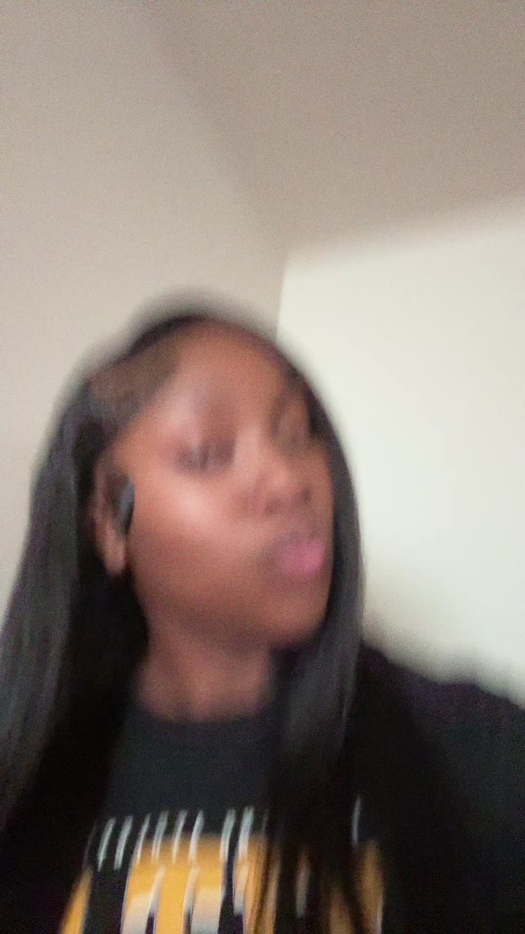 @theiyannanicole