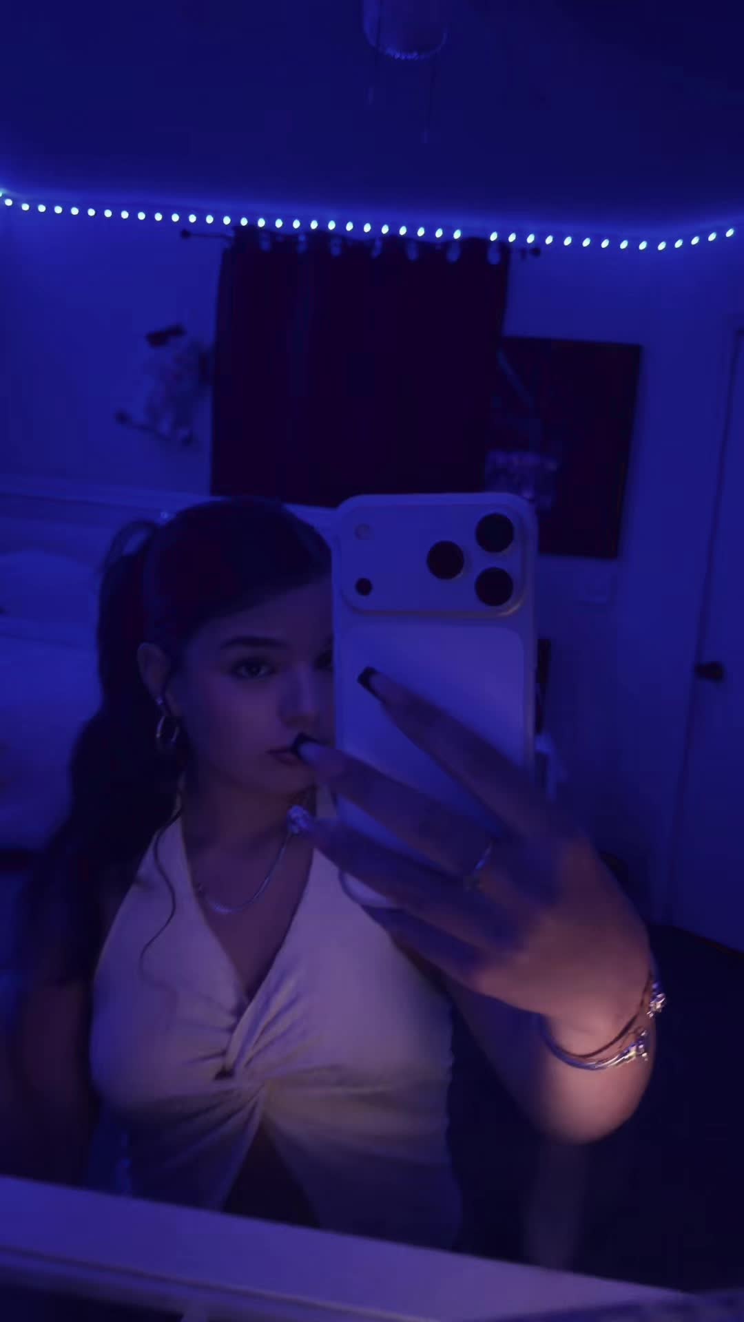 @𝓂𝑒𝓁𝒶𝓃𝓎