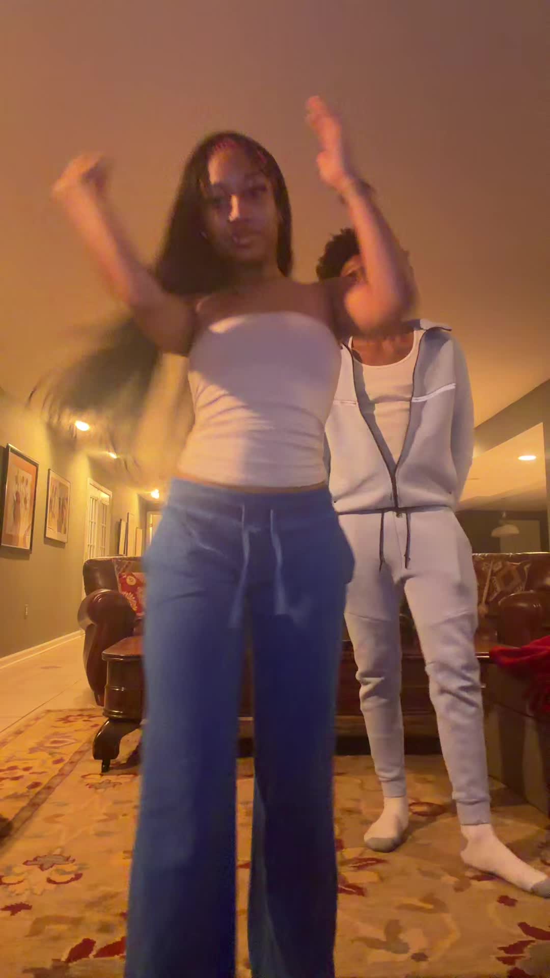 @Zo