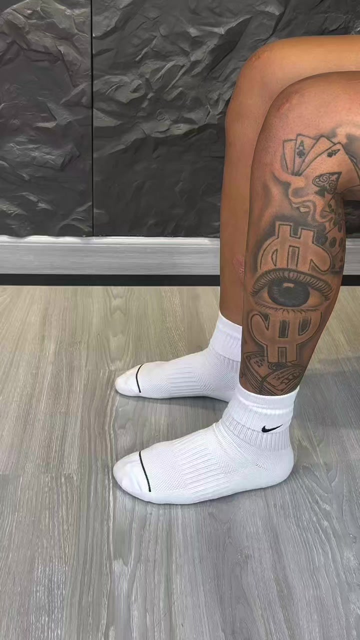 @Monarchy Sneakers