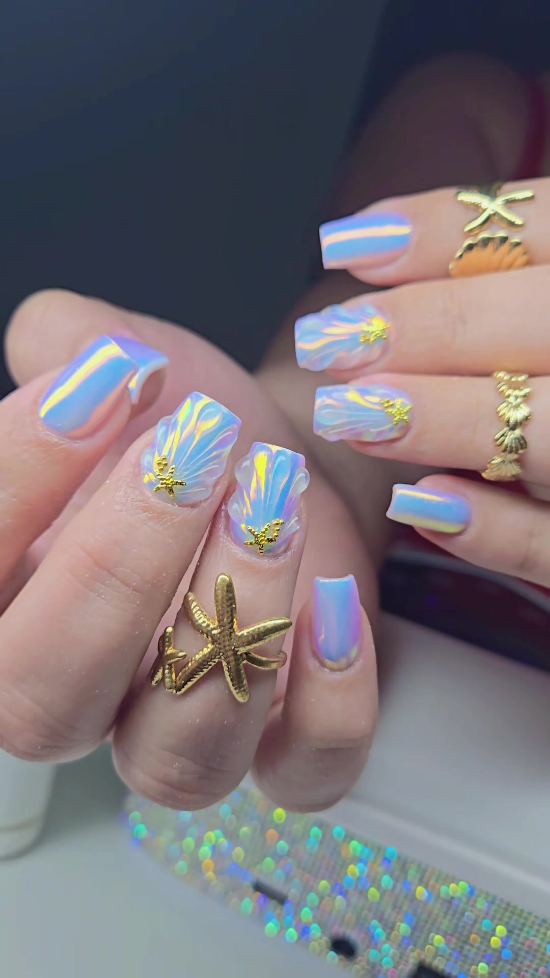 @ReinaNails