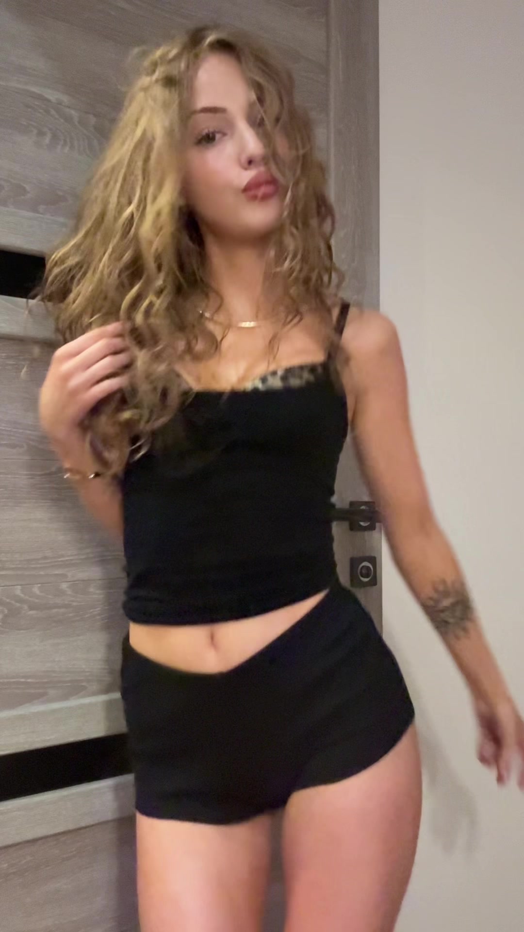 @brujaa_a__