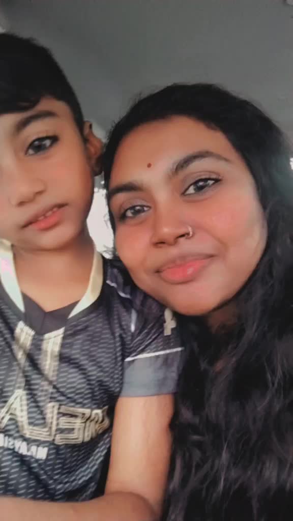 @Nandhini 👑❤️