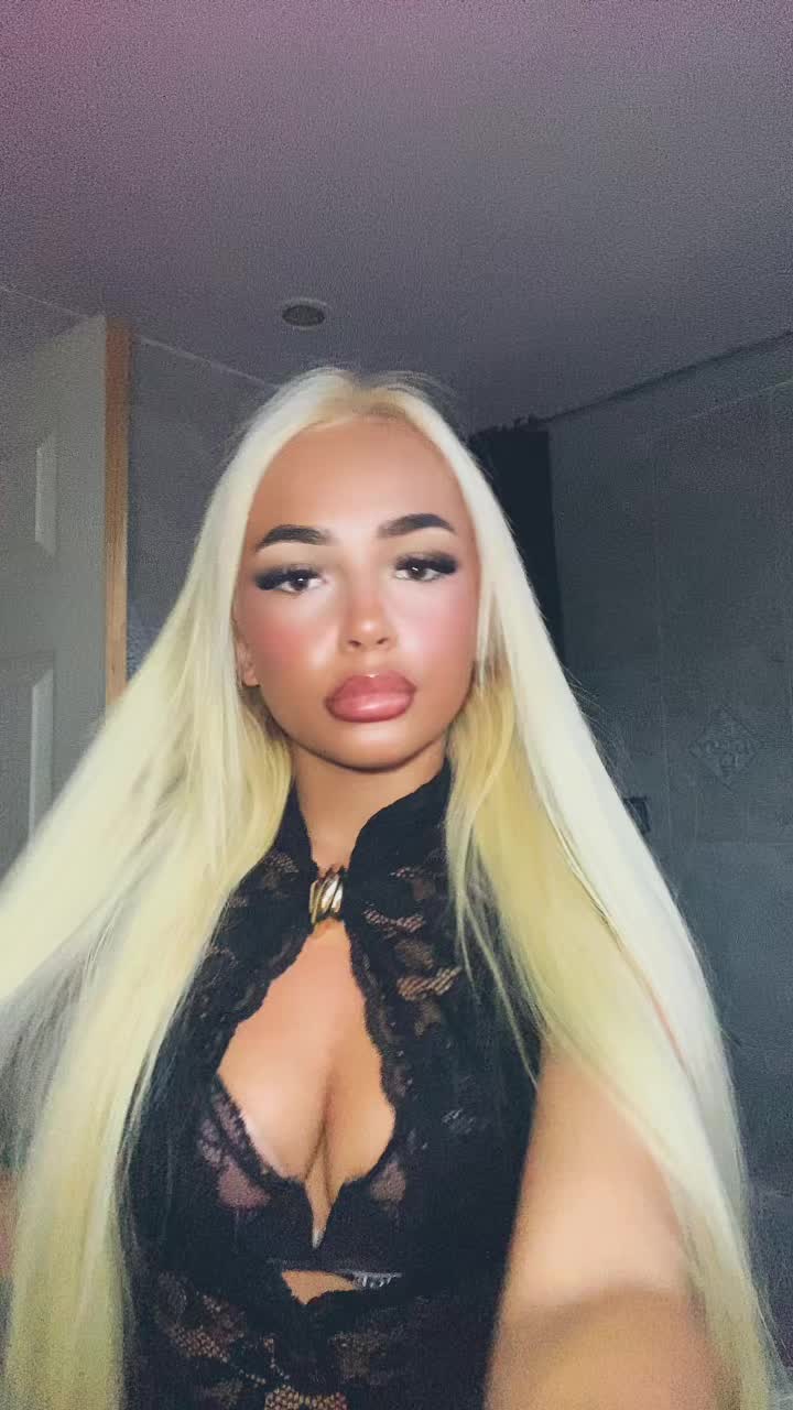 @bella