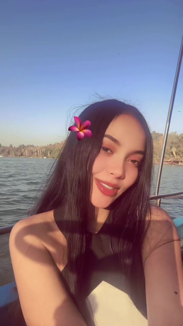 @fiyona🦋