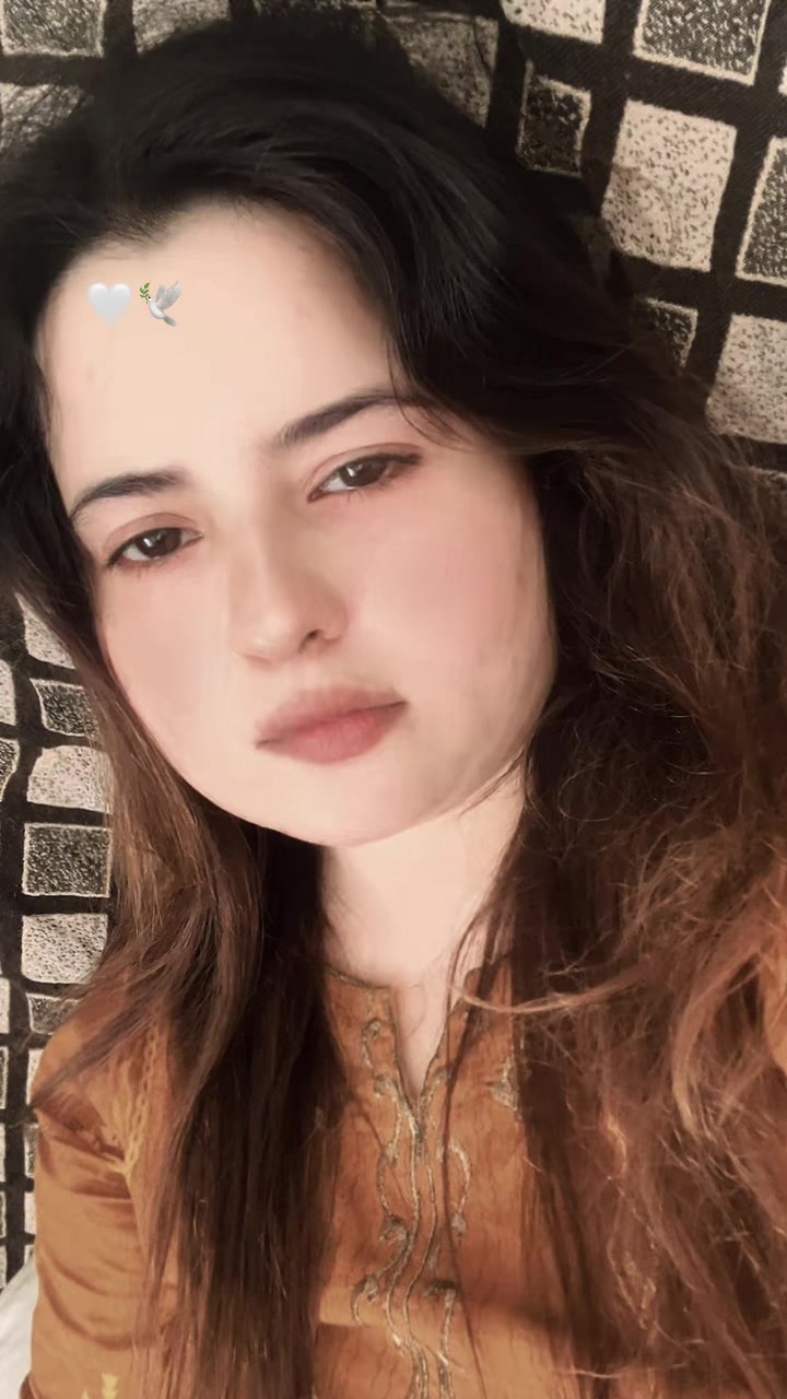 @Aira Khan