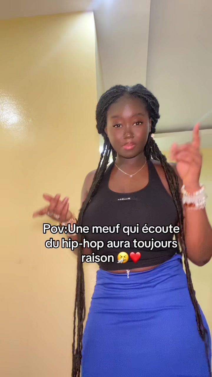 @𝓗𝓪ï𝓬𝓱𝓪🌸𝓡𝓸𝔂𝓪𝓵𝓮👑