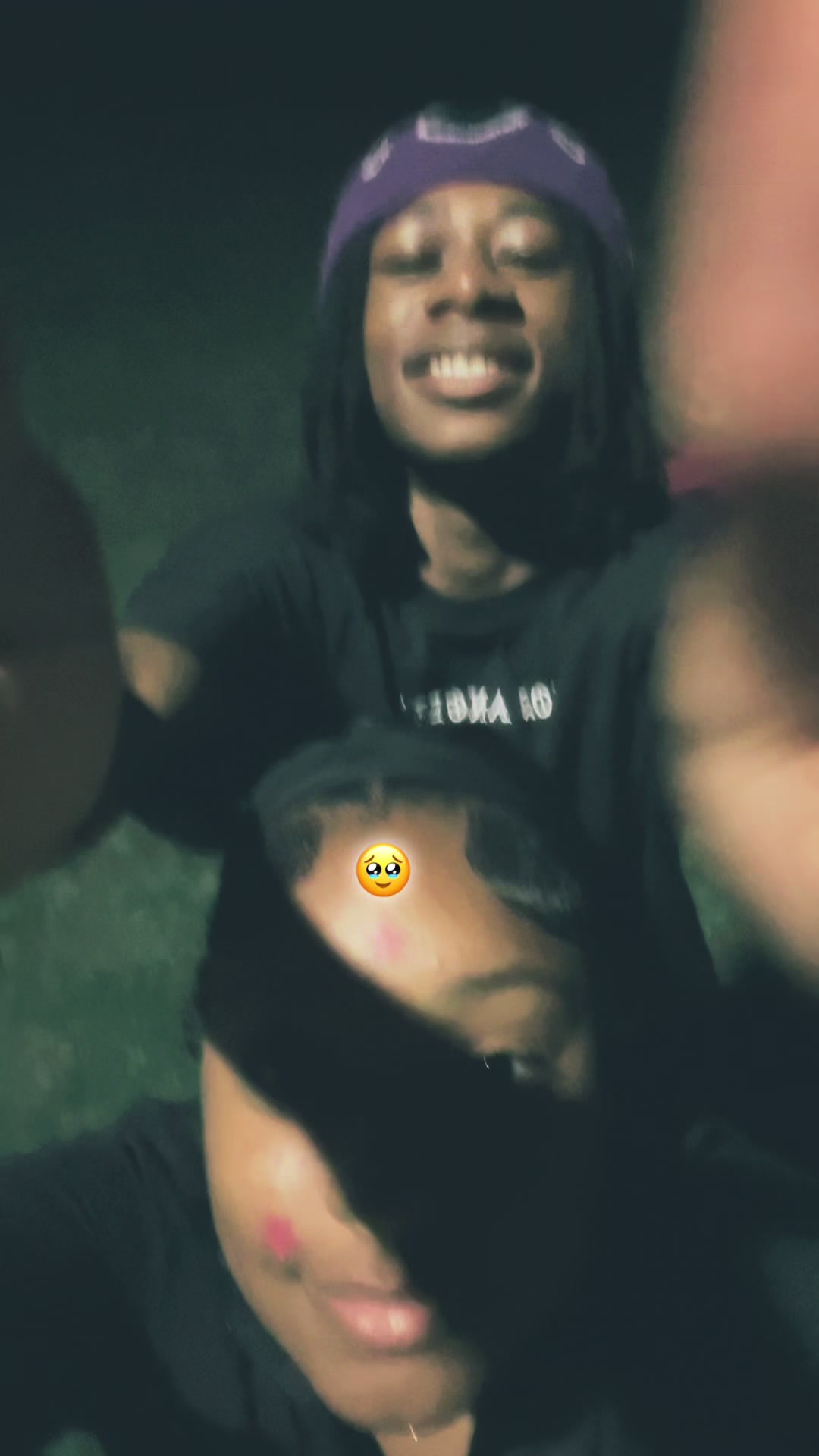 @kyla & zahyon 👩🏽&zwj;❤️&zwj;💋&zwj;👨🏾