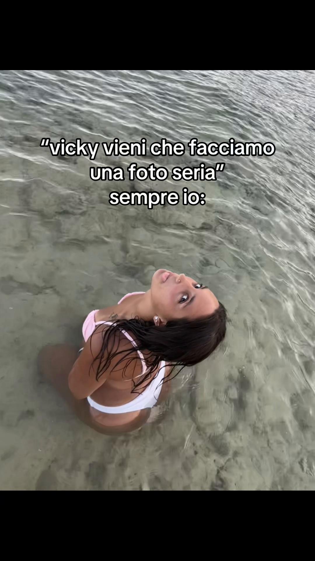 @𝒱𝒾𝒸𝓀𝓎🦭
