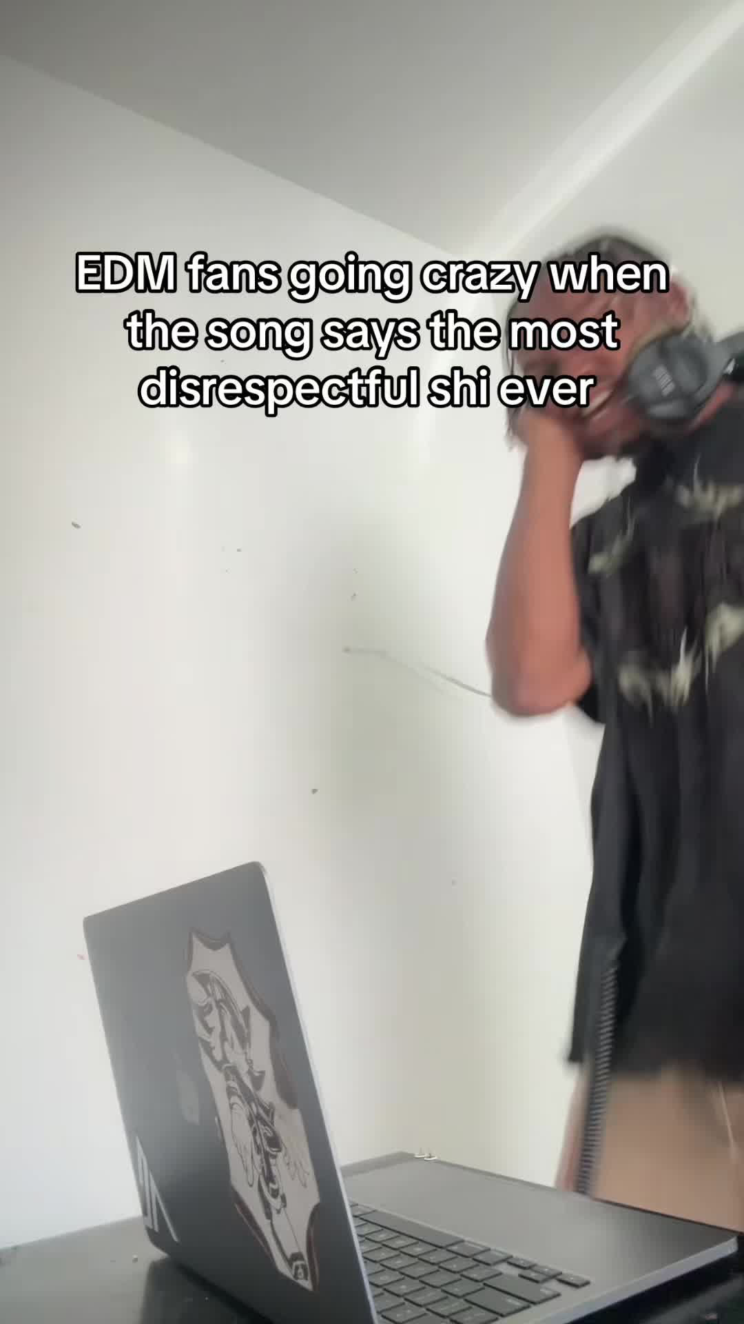@EJ THE MAKER