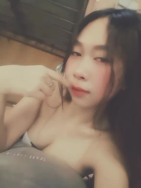 @elly
