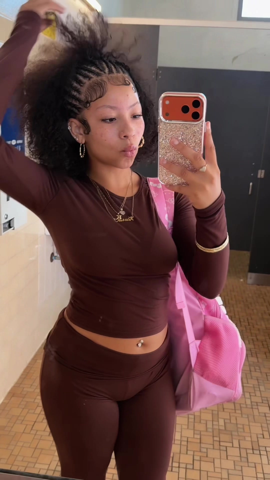 @kiaraaa