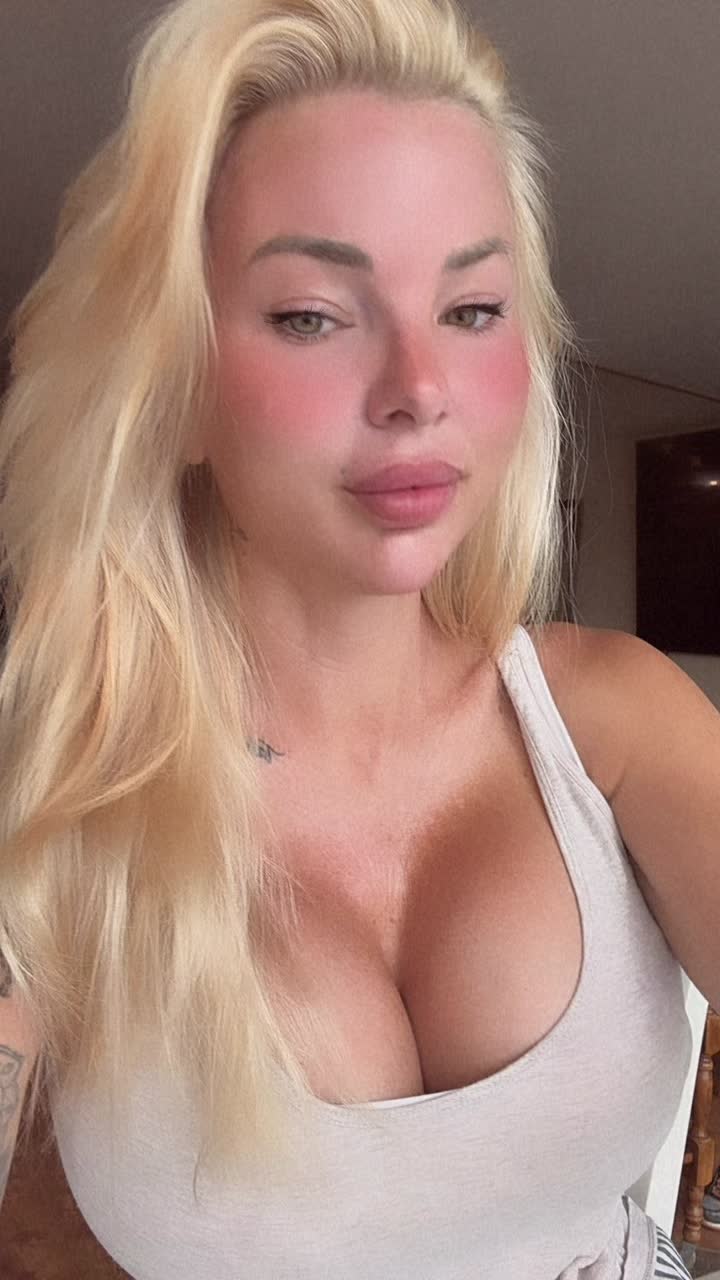 @Jessicakes33